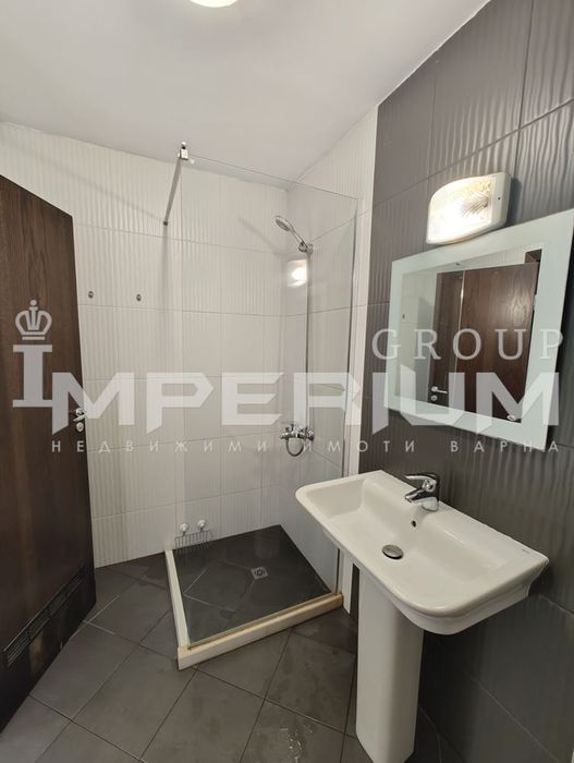 Дава се под наем Тристаен апартамент в к.к. Св.Св. Константин и Елена - 95 кв.м за 816 € - Снимка #11