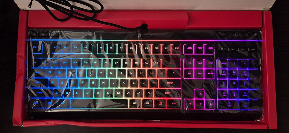 Tastatura gaming HyperX Alloy Core RGB, Nouă