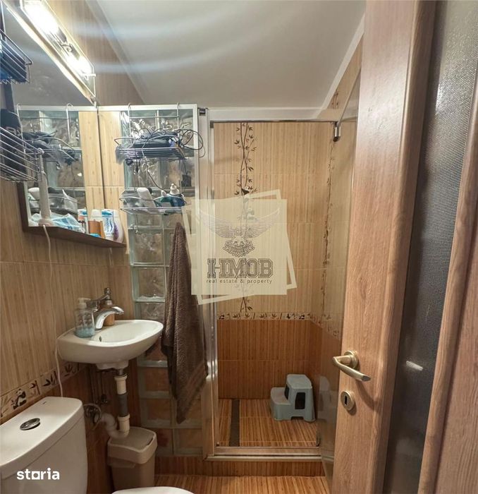 Apartament  decomandat cu 3 camere 2 bai de 105 mp utili