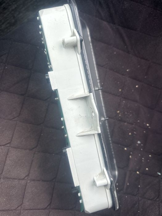 Шиток привора ..2/: