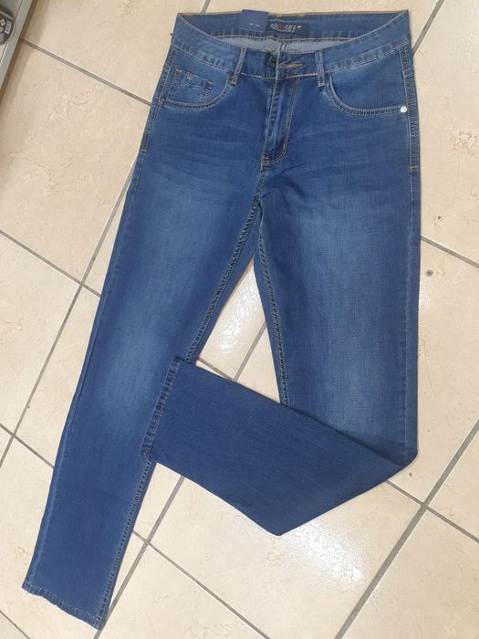 Blugi clasici barbatesti