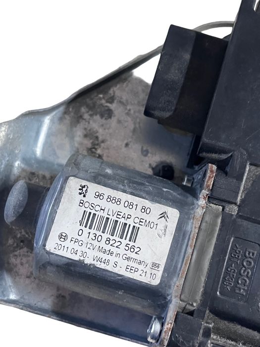 Macara Geam Dreapta Fata Peugeot 508 8D_ 2010 -> 9688808180