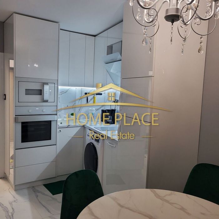 Дава се под наем Тристаен апартамент в Варна, Гръцка махала - 70 кв.м за 765 € - Снимка #1