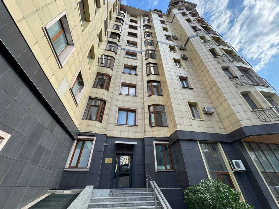 Продажа 2-комнатной квартиры Центре!