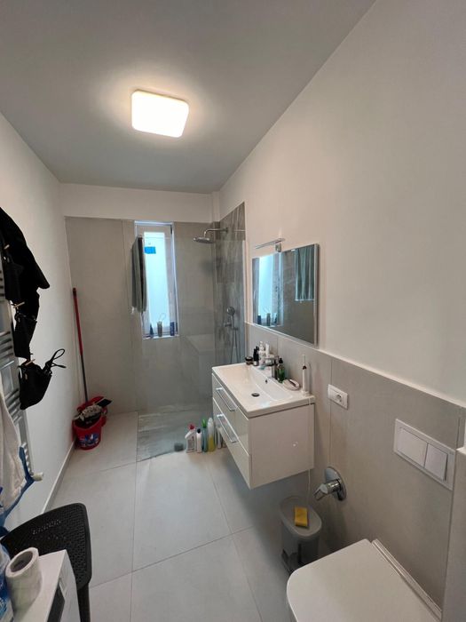 Ofer spre închiriere apartament cu 2 camere pe Bulevard