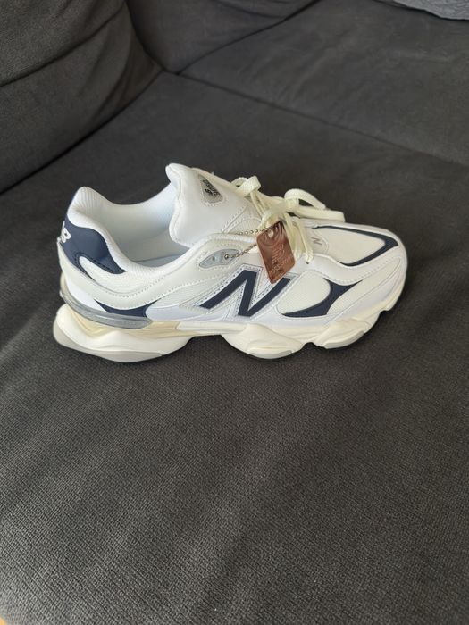 Обувки New Balance 9060