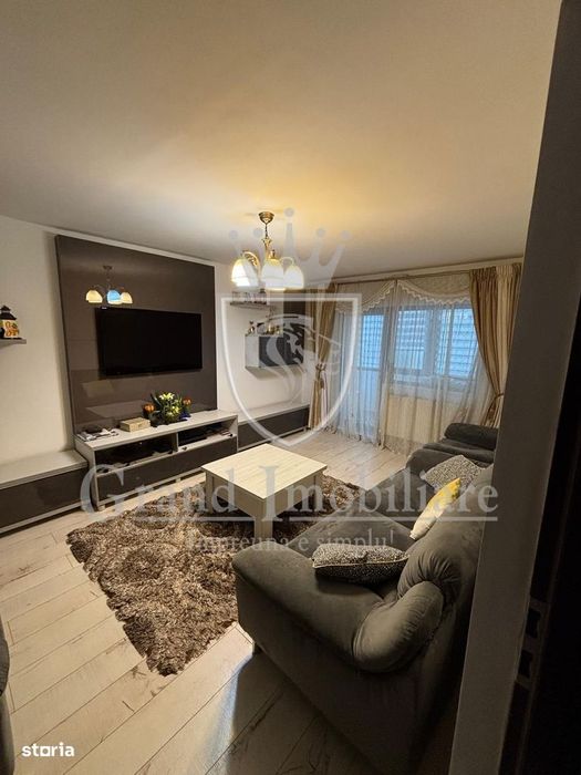 Apartament 3 camere 70 mp, zona Intre Lacuri