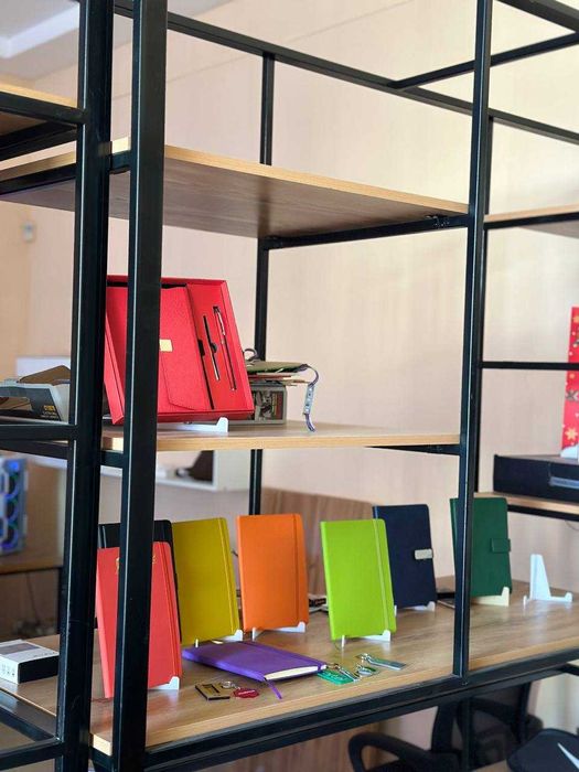 Лофт стеллажи и журнальный стол