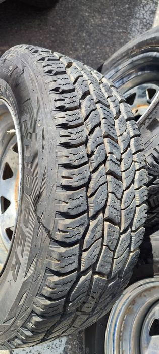 Cauciucuri cu tot cu jante