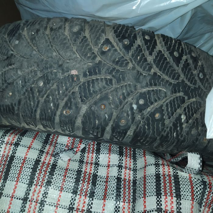 Продам зимнию резину