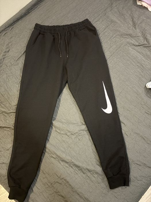 Панталон на Nike