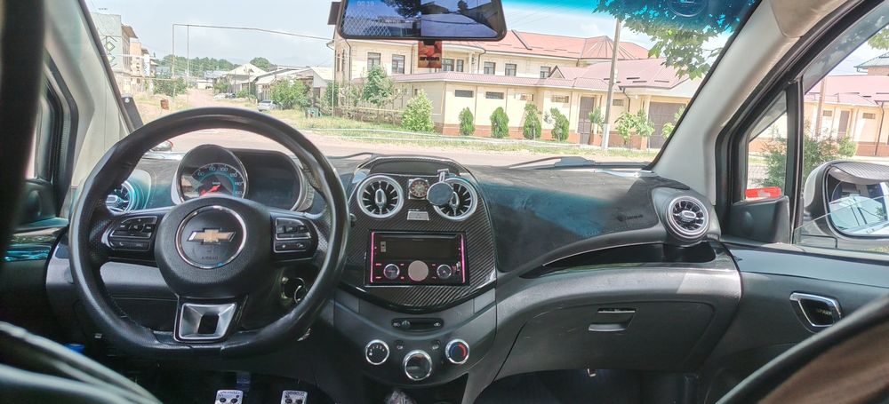 Spark sotiladi. 2020 optima plus 2 pozitsiya.