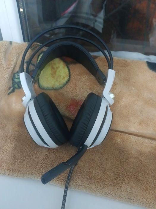 Продам наушники игровые для ПК