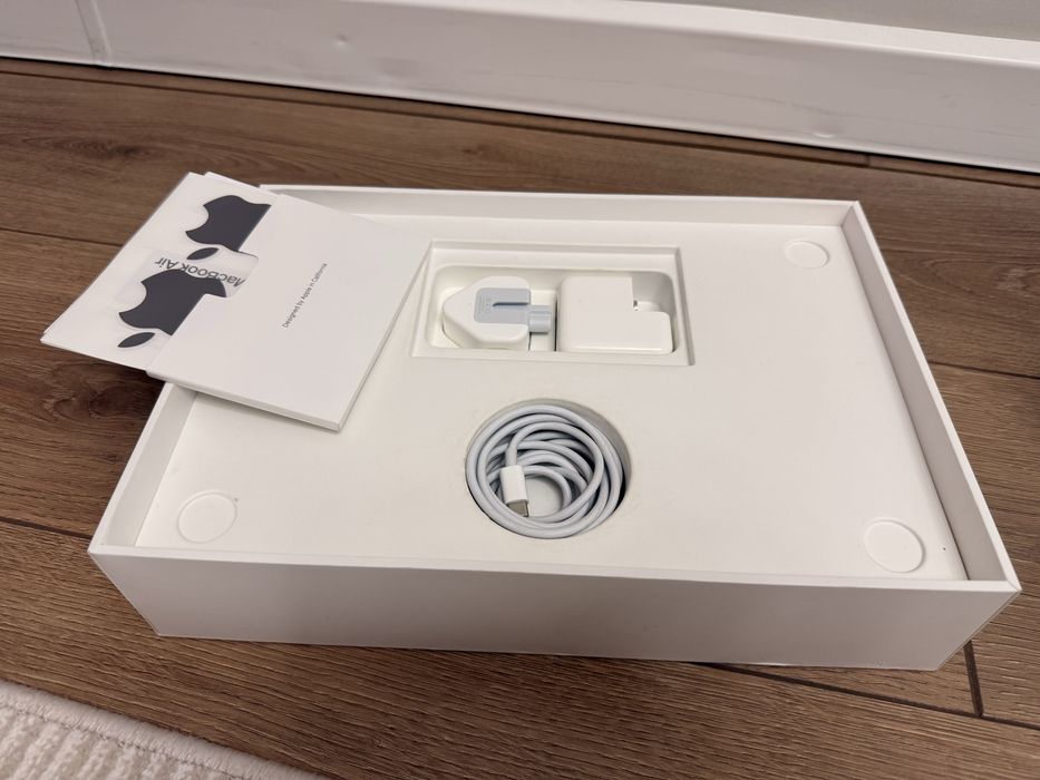 Продается MacBook Air m1