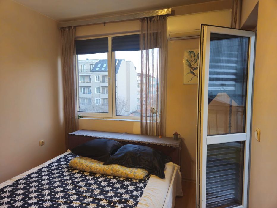 Дългосрочно под наем: Обзаведена гарсониера в центъра на Аспарухово