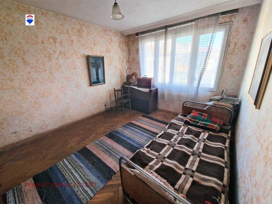 Продава се Многостаен апартамент в Разград, Варош - 144 кв.м за 820 €/кв.м - Снимка #1
