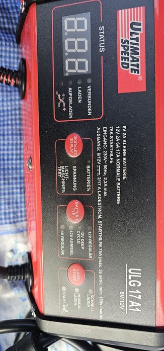 Încărcător auto și robot auto