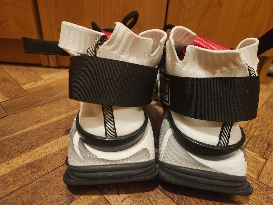 Нови маратонки GUJA, N:45 Цена 70 лв.