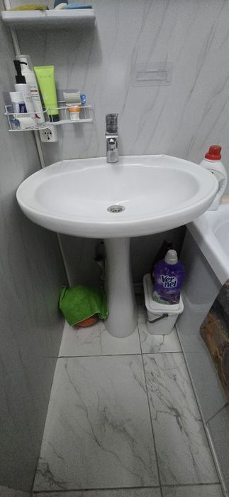 Раковина и зеркало