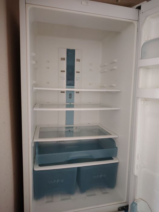 Продаю холодильник