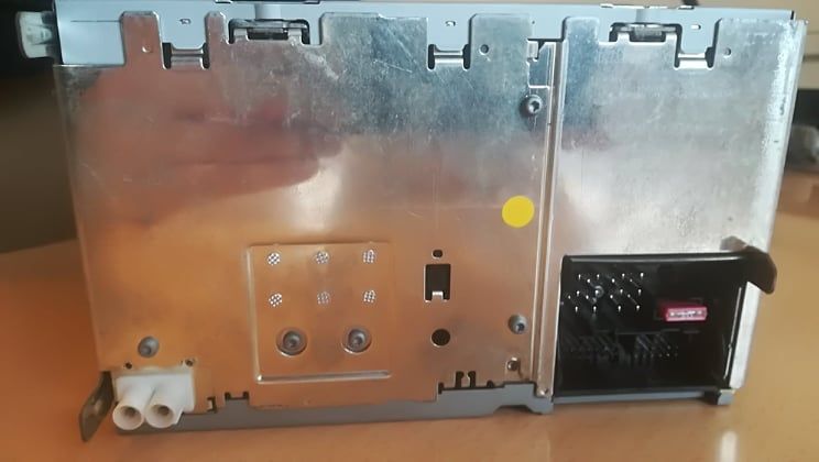 Продавам аудио Ауди (Audi) А4 Б7