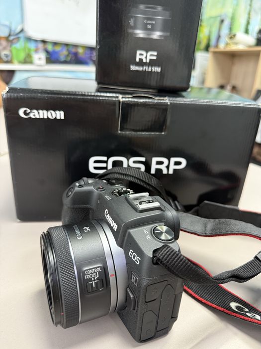 Canon RP+ обьективом новый