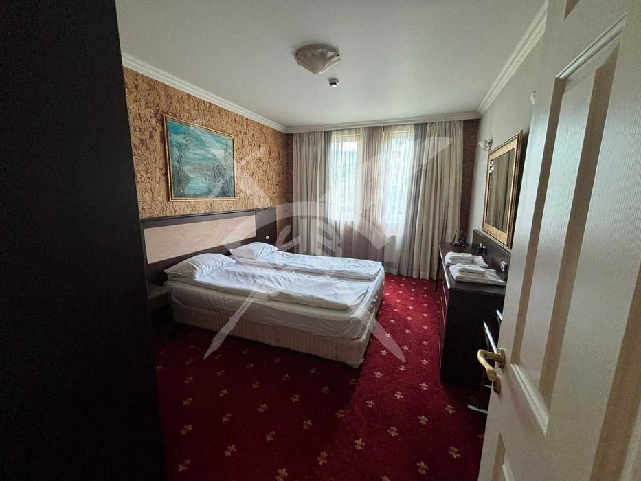 Продава се Двустаен апартамент в София, Борово - 65 кв.м за 3847 €/кв.м - Снимка #5