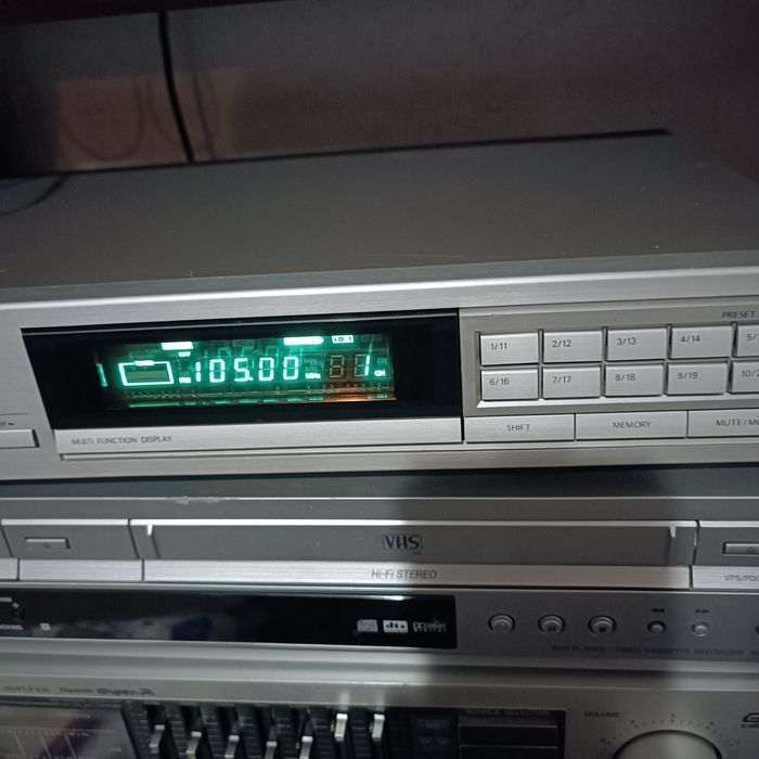 Тунер Onkyo RI silver