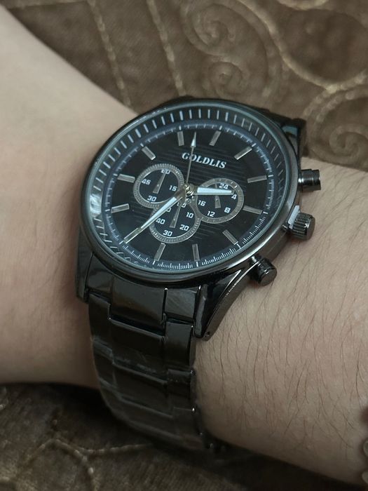 Мужские часы серые