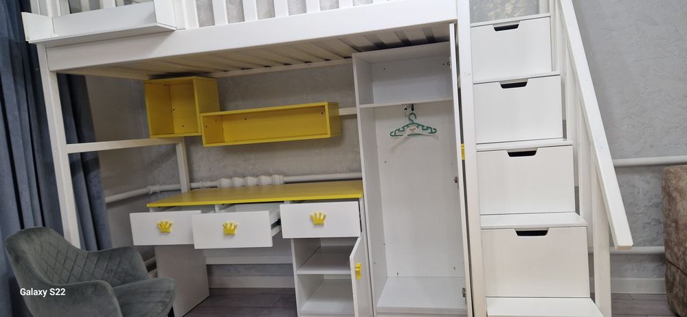 Кровать детский уголок