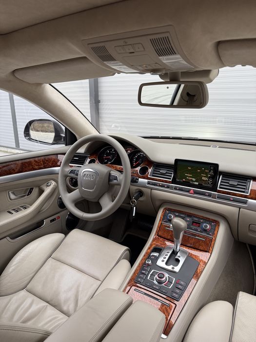 Audi A8L  Long Facelift / Quattro / 2009 / 4.2 Bi-TDI V8 / 326 CP / Cutie Automată TipTronic / 4 Locuri / Webasto / Distronic / B&O / Line Side Assist