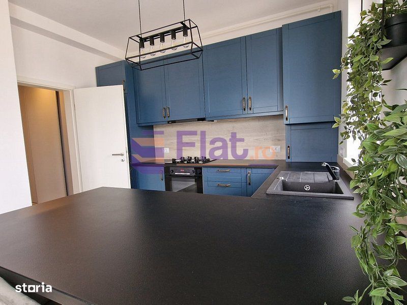 Penthouse de închiriat | 2 camere | Coresi – Tractorul | Terasă 50 mp