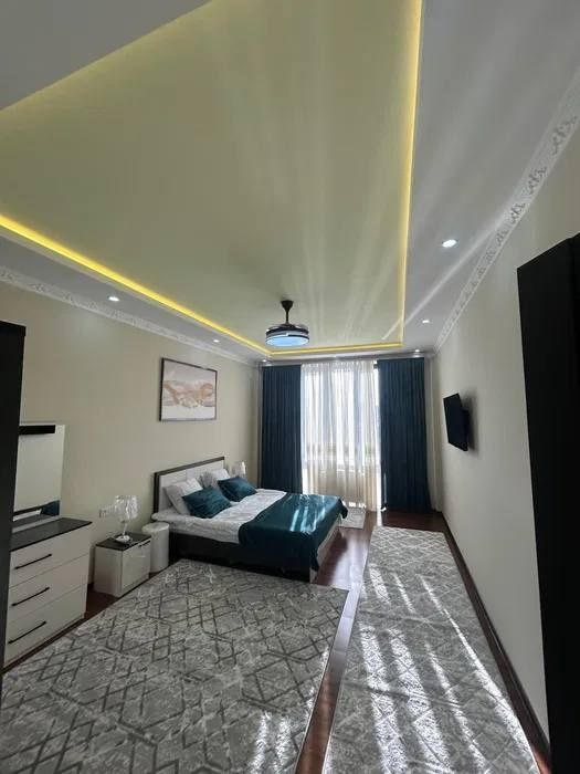 АРЕНДА  квартира! Евро ремонт, лифт, охрана бор