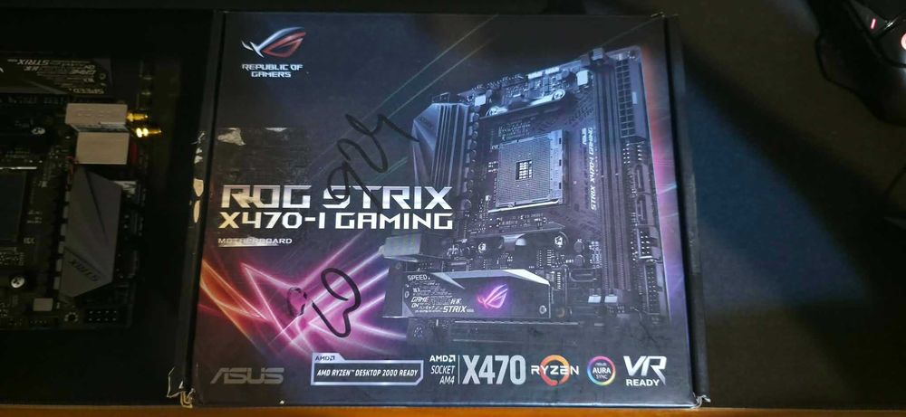 Placa de Baza ASUS ROG Strix X470-I Gaming AM4 AMD X470 USB 3.1 HDMI Mini ITX