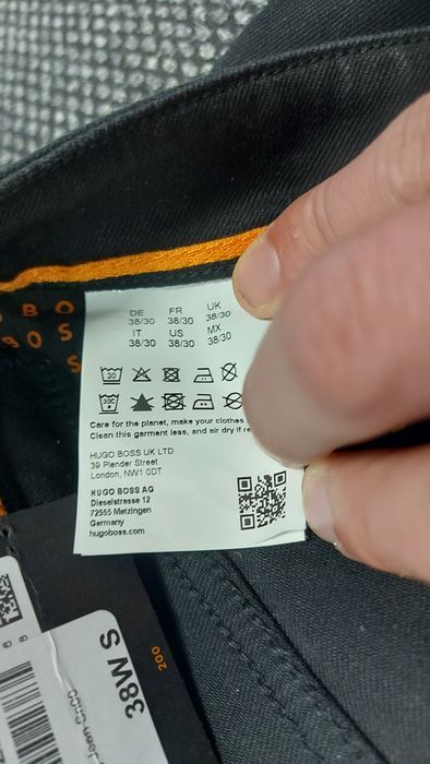 Boss дънки нови 38/30