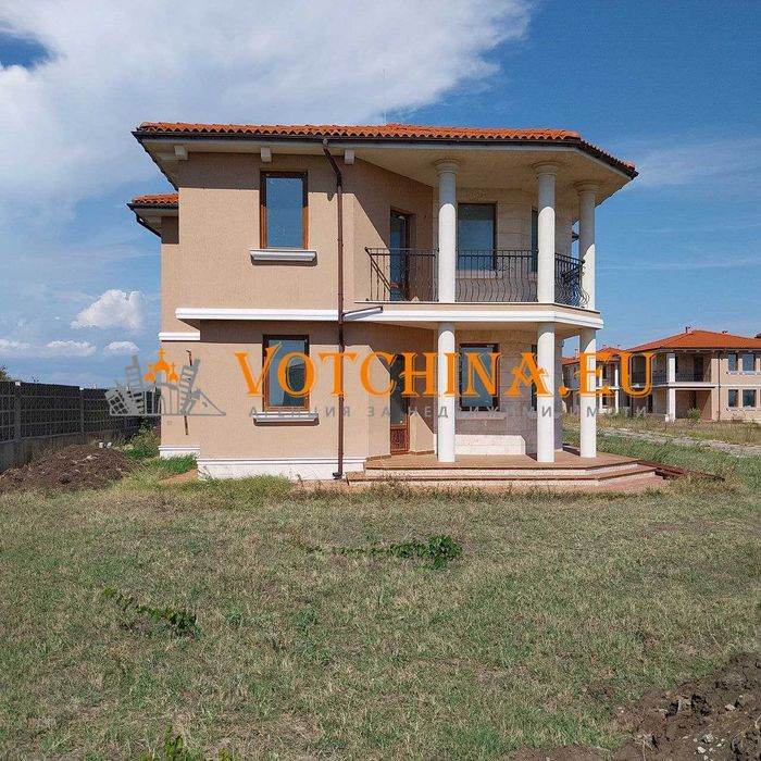 Продава се Къща в Поморие - 190 кв.м за 1264 €/кв.м - Снимка #2