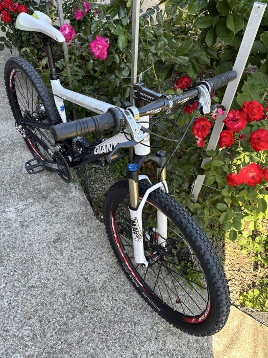 Biciclete Full Suspension Cube Stereo  SI GIANT ANTHEM