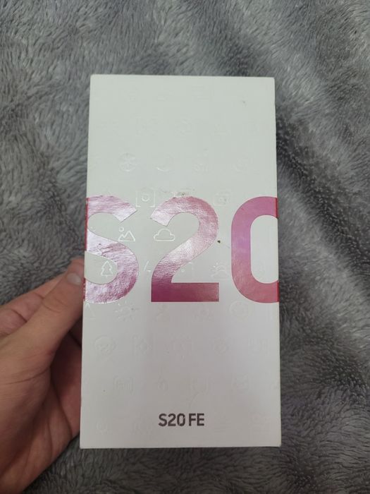 Продам/обменяю Самсунг с20фе