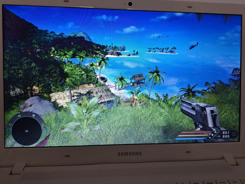 Laptop gaming Samsung cu jocuri instalate Gta 5,Fifa,Nfs