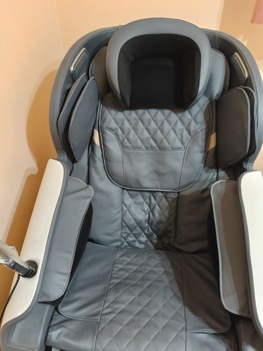 Продам массажное кресло