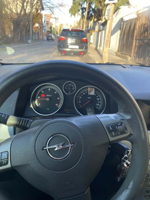Opel astra h de vanzare