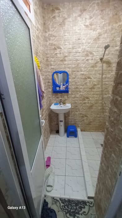 Xovli uy 5 xona 2 sotix Avtoyna hududida  sotiladi !!!