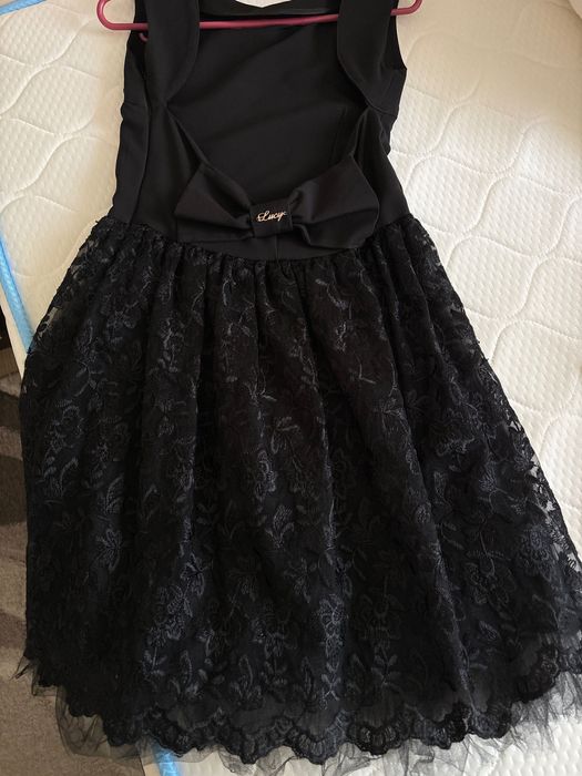 Черна рокля Lucy