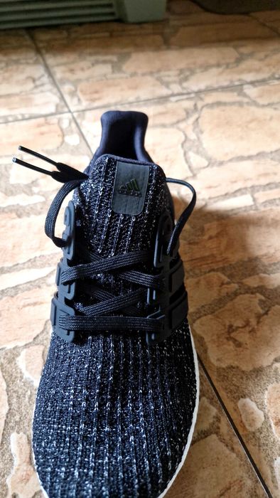 Маратонки adidas