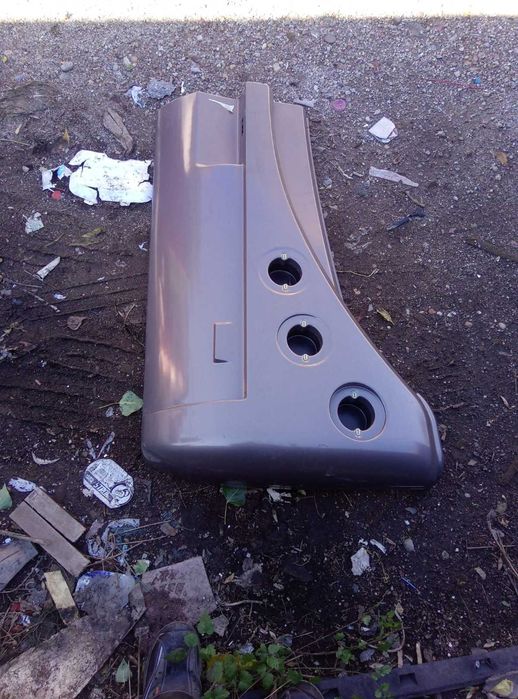 Брони,прозорци,тенти и пластмаси за кемпери и каравани