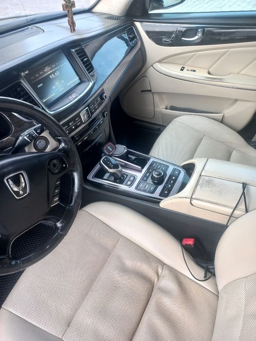 продам HYUNDAI EQUUS 2013 год