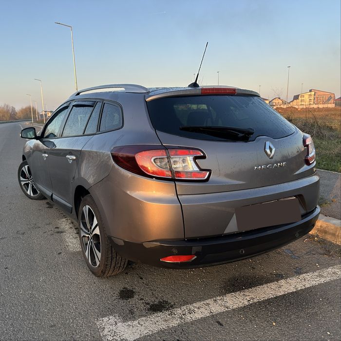 •RATE AVANS ZERO •Renault Megane 3 /Bose • Trapa panormaica • Keyless