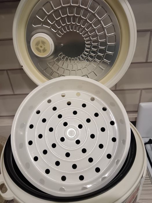 Продам мультиварку