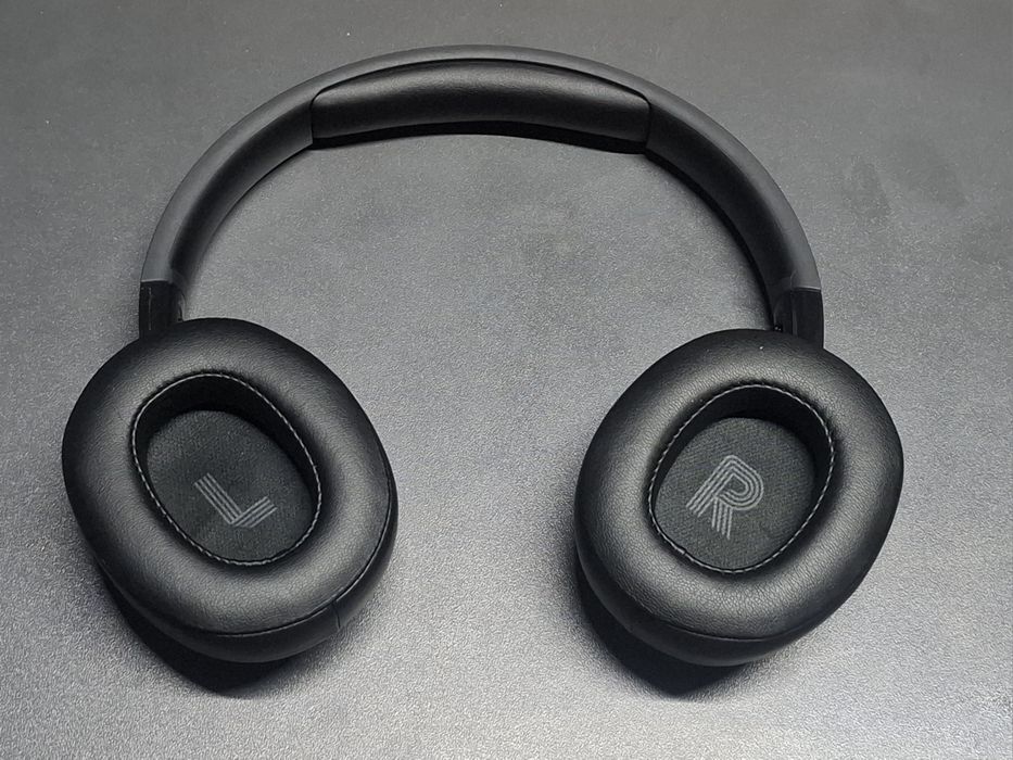 JBL Tune 720BT почти новые, полный комплект