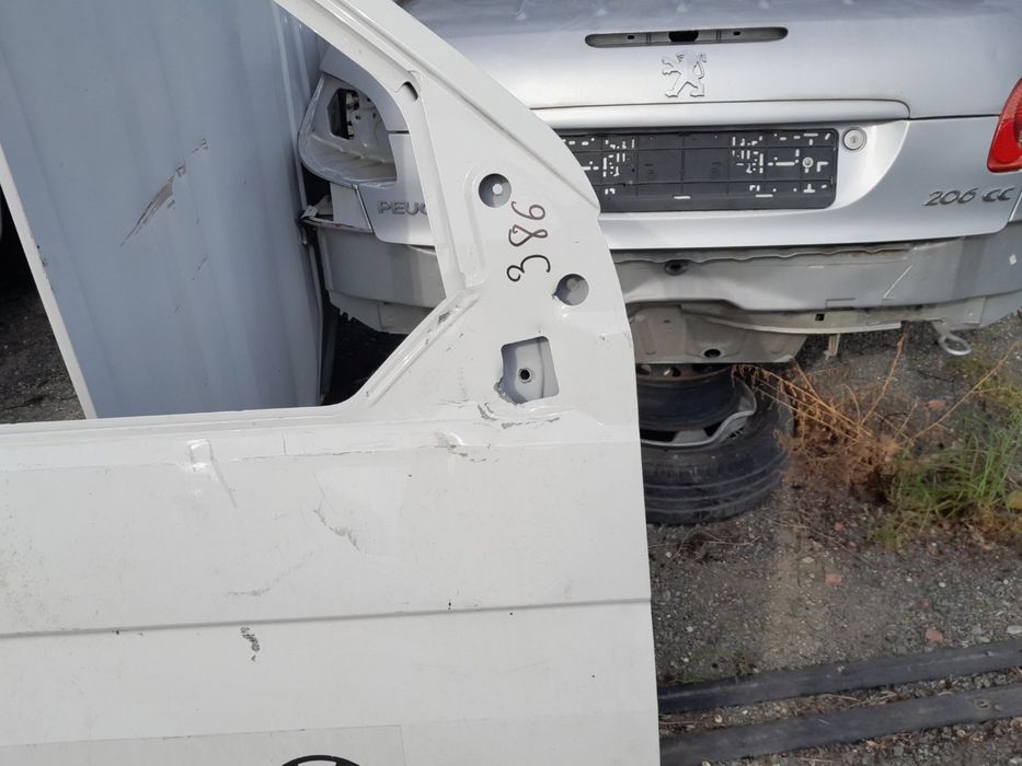 Предна ЛЯВА И ДЯСНА врата за Фолксваген VW T 5 , T6